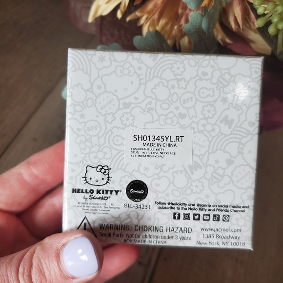 NWT Hello Kitty Enamel Necklace and Earring Set - Picture 8 of 8